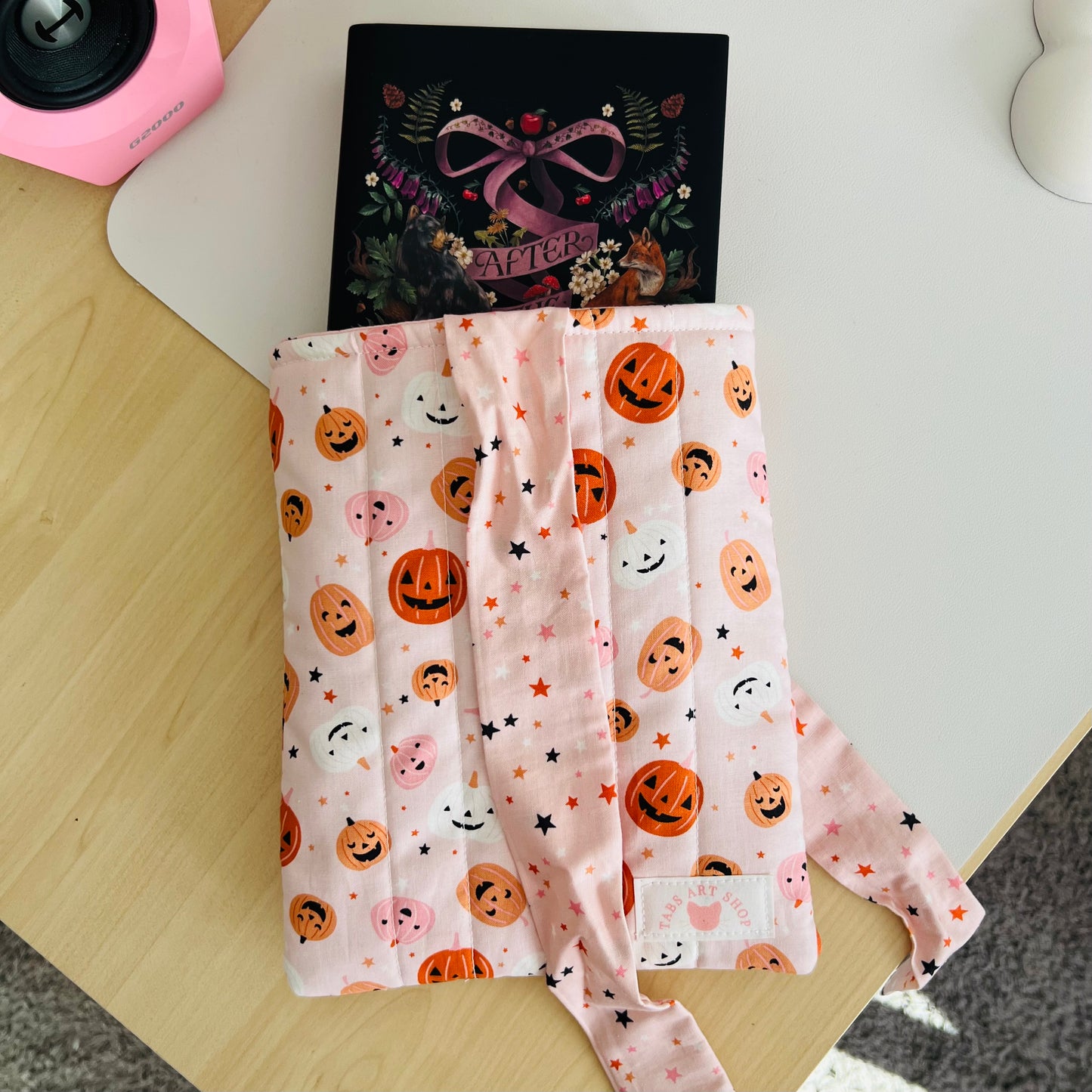 Hello Pumpkin Book Sleeve