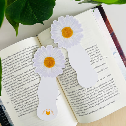 Daisy Peeking Bookmark
