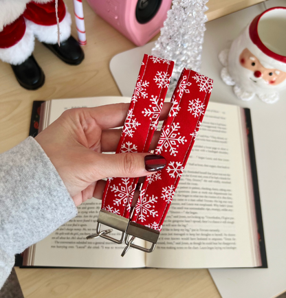 Snowflake Wristlet