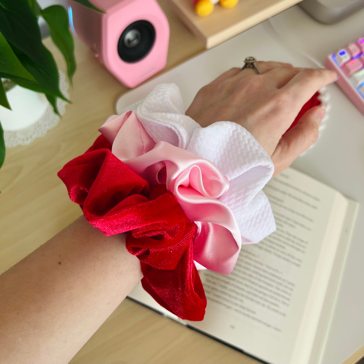 Valentine Scrunchie Set